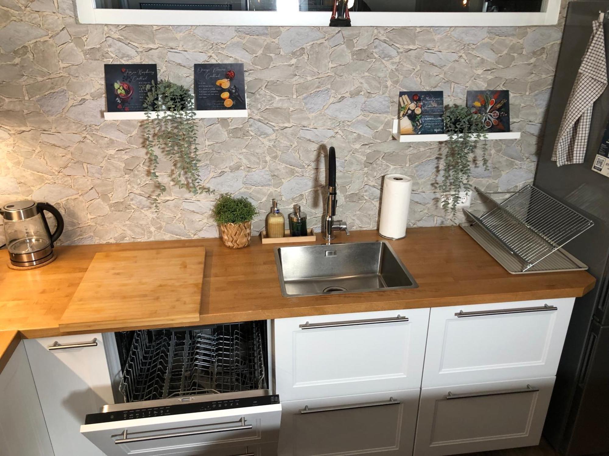 Stylisches Maybach Appartement Mit Terrasse Fuer 5 Personen, 5 Betten, Grosse Kochinsel, Homeoffice Mit 250Mbit Wlan Aidlingen Luaran gambar