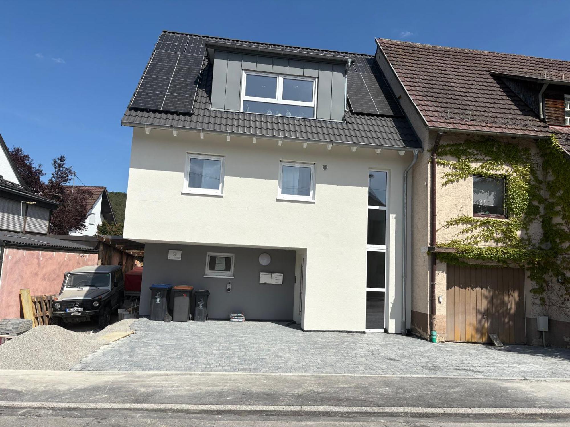 Stylisches Maybach Appartement Mit Terrasse Fuer 5 Personen, 5 Betten, Grosse Kochinsel, Homeoffice Mit 250Mbit Wlan Aidlingen Luaran gambar